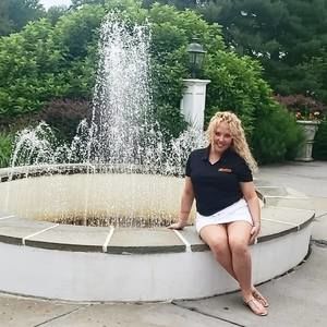 Meet your Posher, Alyssa